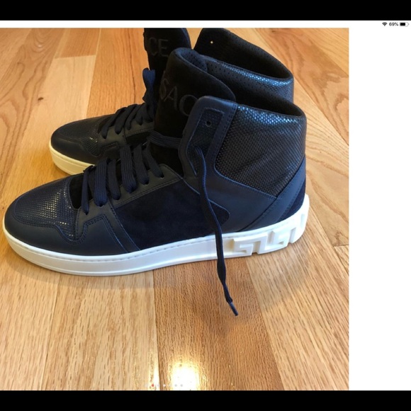 Versace Collection - Picture 2 of 8